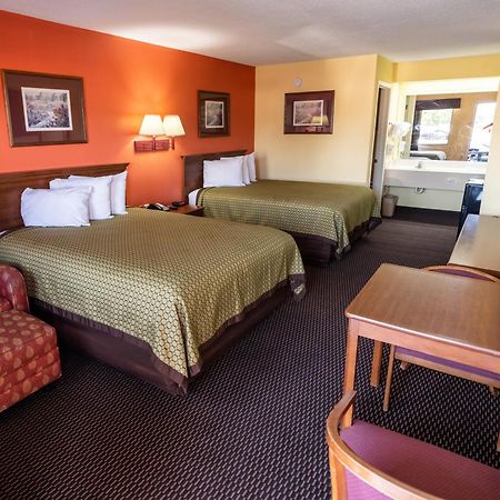 Budget Inn & Suites Hawkinsville Exterior foto