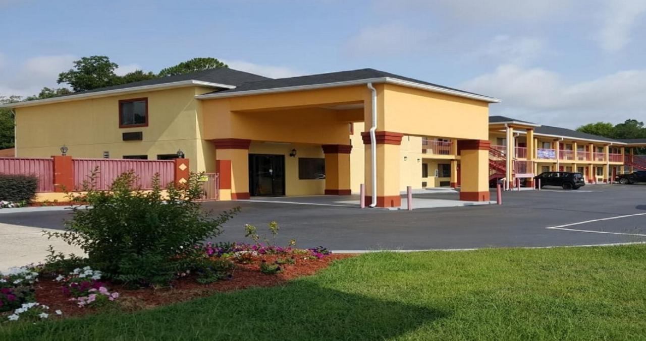 Budget Inn & Suites Hawkinsville Exterior foto